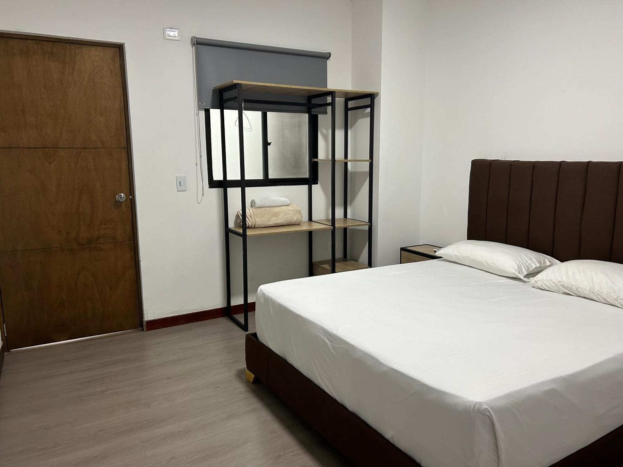 Hotel Gallery By 70 Medellin Bagian luar foto