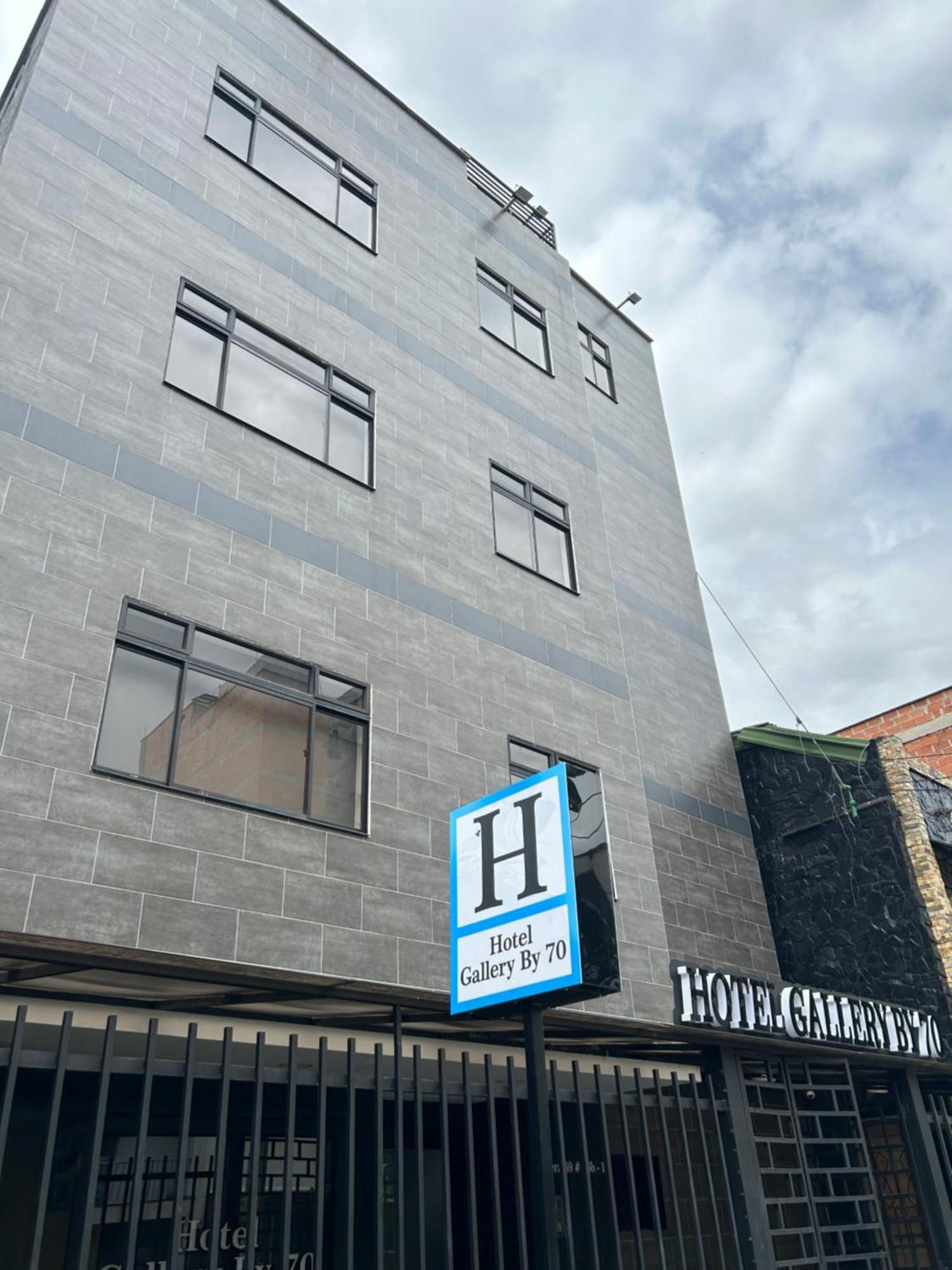 Hotel Gallery By 70 Medellin Bagian luar foto