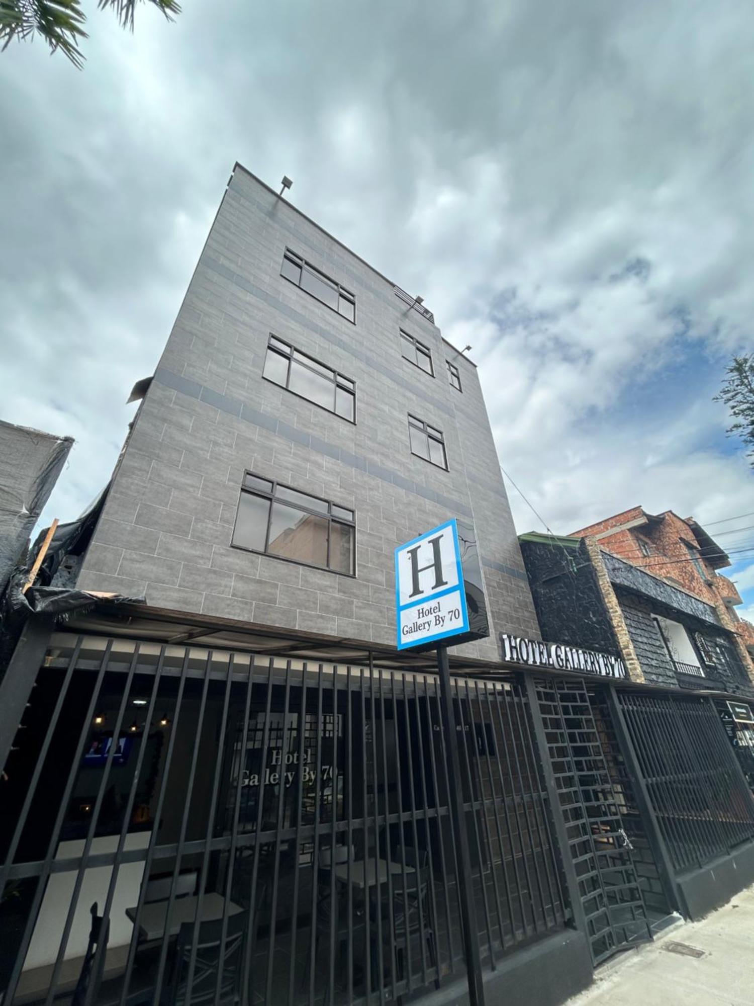 Hotel Gallery By 70 Medellin Bagian luar foto